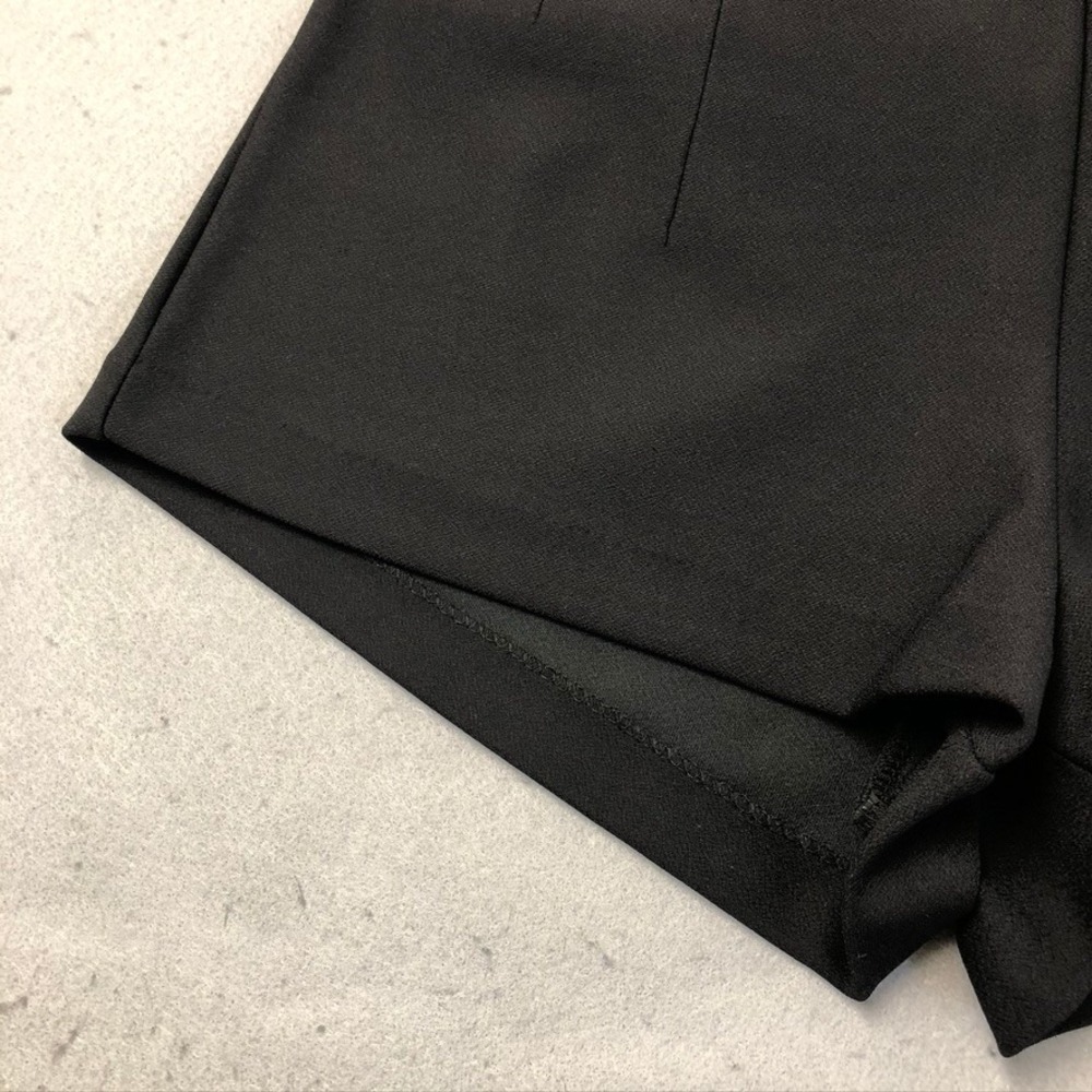 H&M Edition Shorts Womens Medium Black High Waisted Tailored Darted Dressy - Picture 2 of 12